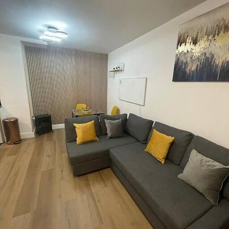 Broadway Suite - Newly Refurbished Stylish Apartment With Free Private Parking - Great Location Birmingham Buitenkant foto