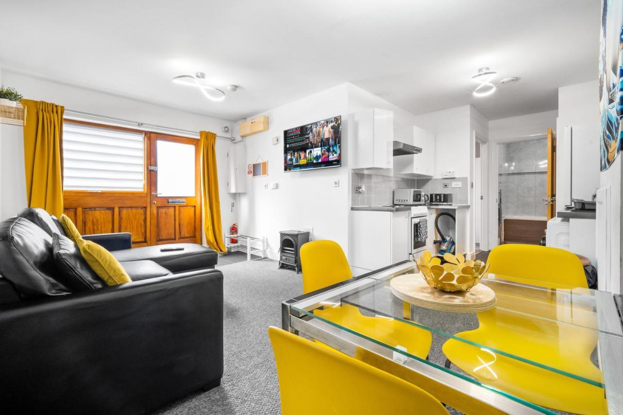 Broadway Suite - Newly Refurbished Stylish Apartment With Free Private Parking - Great Location Birmingham Buitenkant foto