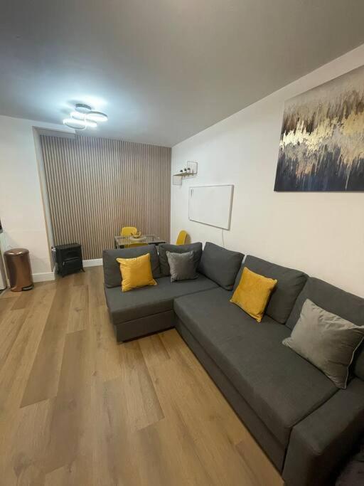 Broadway Suite - Newly Refurbished Stylish Apartment With Free Private Parking - Great Location Birmingham Buitenkant foto